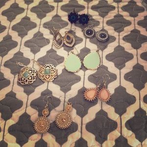 Dangling earrings bundle